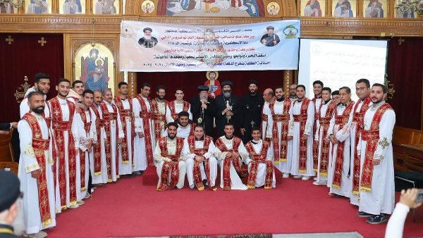تخريج دفعة جديدة من طلبة كلية "القديس أثناسيوس الرسولي الإكليريكية"