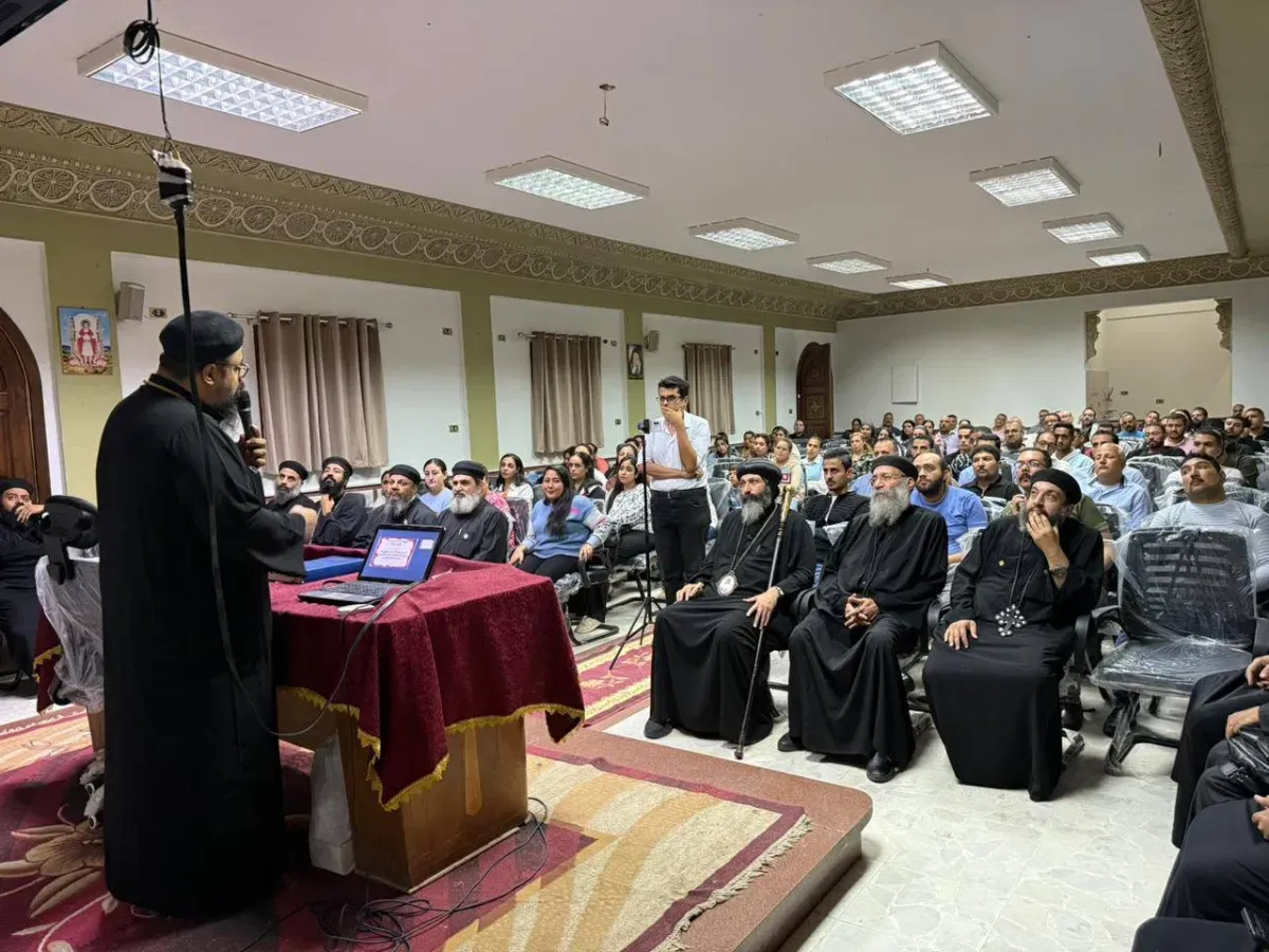 صورة من الألبوم